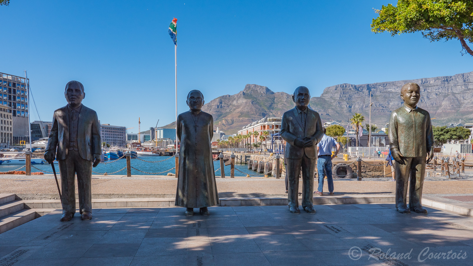 Les grands hommes qui ont fait l'Afrique du  Sud.: Albert Lutuhuli, Desmond Tutu, Frederik de Klerk, et Neslon Mandela