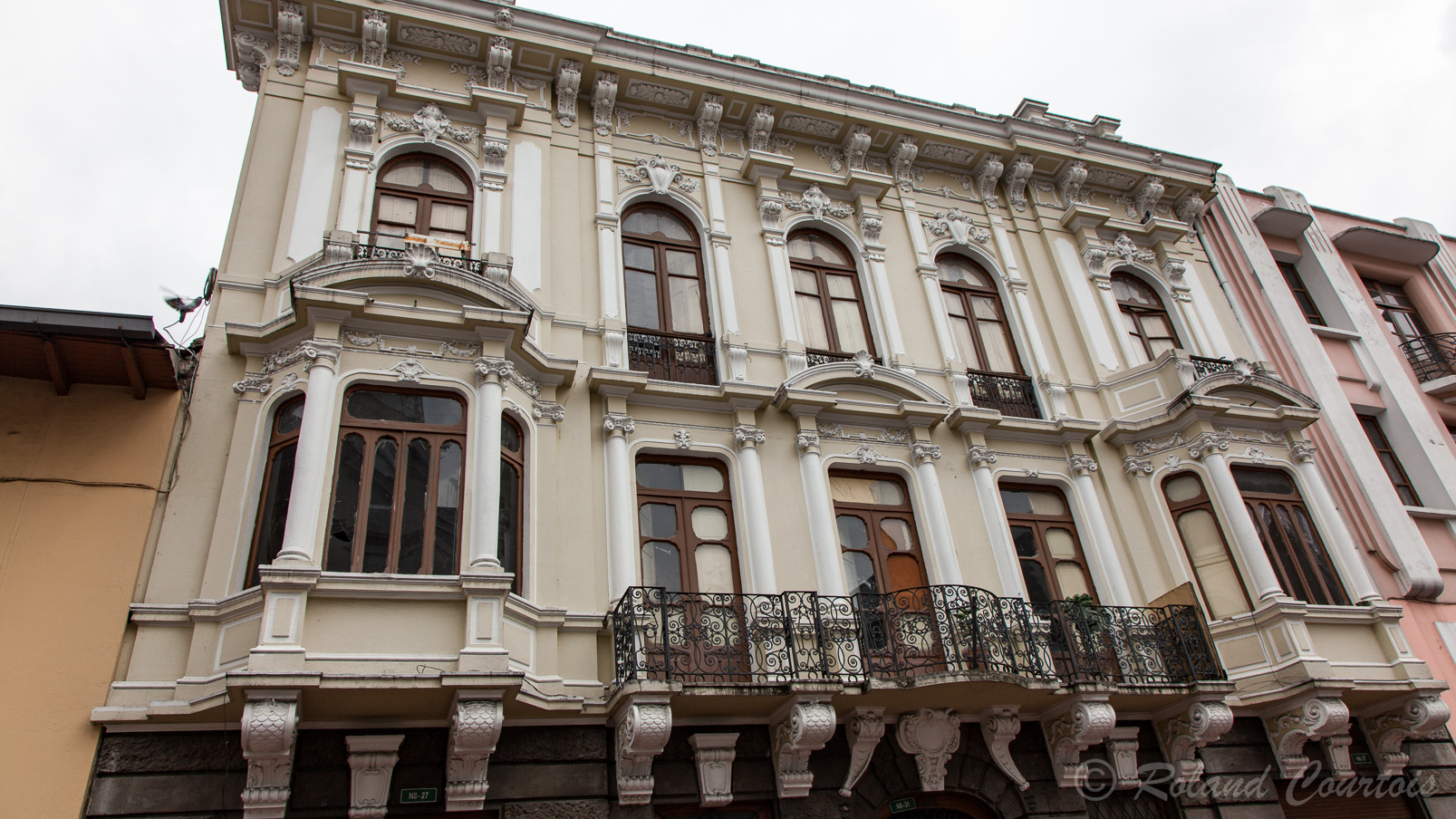 Il y a encore de belles maisons coloniales à Quito.