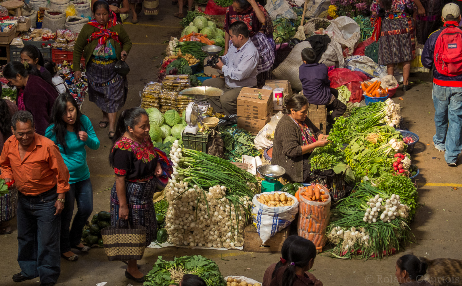 Le marché très coloré de Chichicastenango