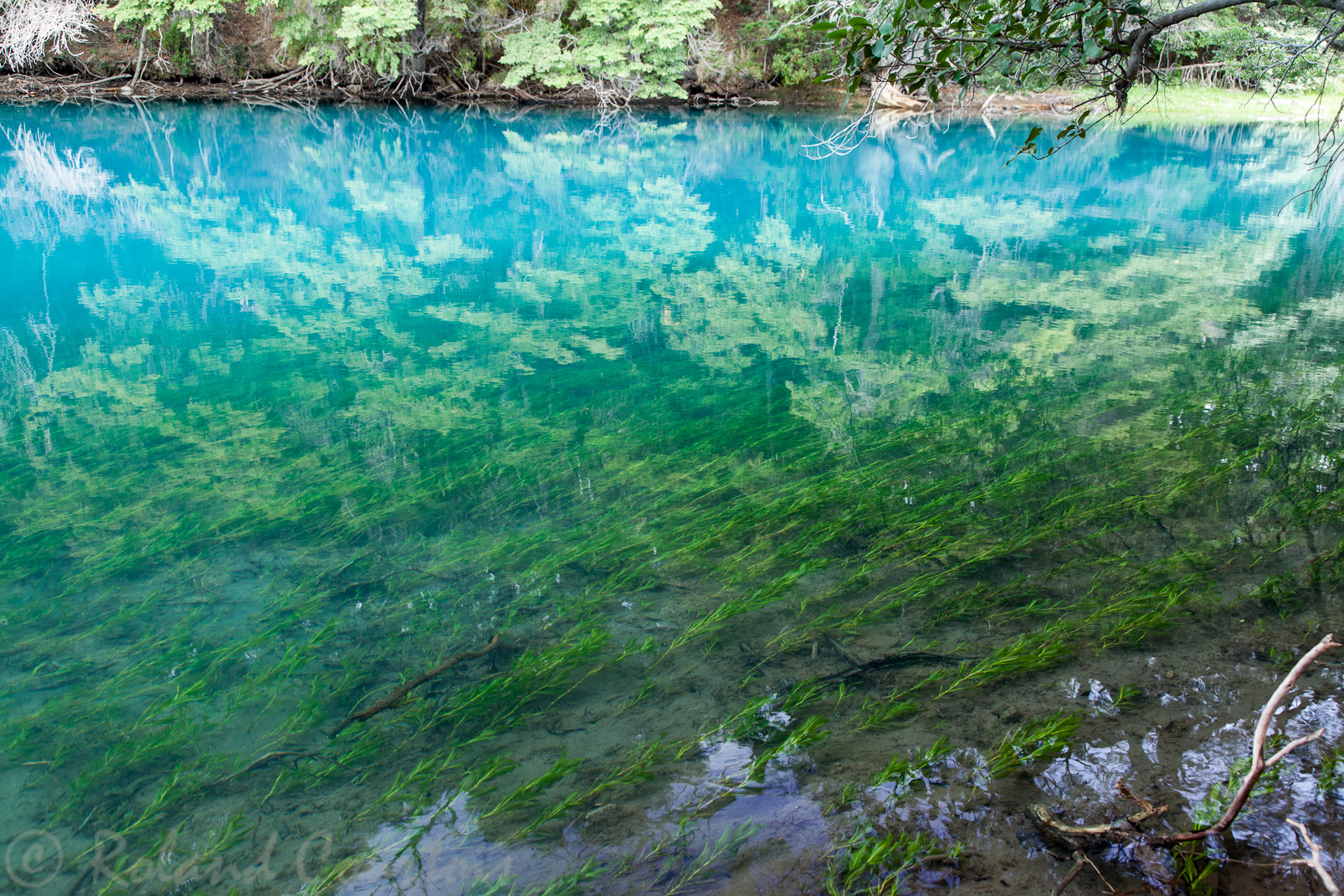 Rivière Manso de couleur bleue émeraude