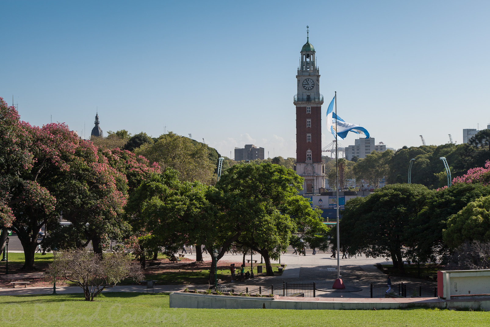 Tour de l'Horloge, le palais de los Patos est un bon exemple de l influence dominante de l’architecture et des goûts de la classe supérieure de Buenos Aires entre 1880 et 1930.