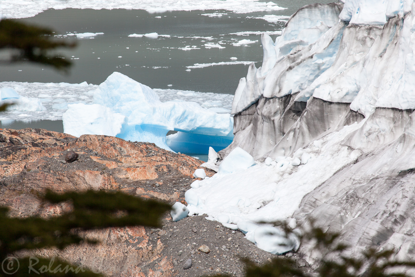 Glacier Perito Moreno. Zone de rupture entre les deux parties du lac.