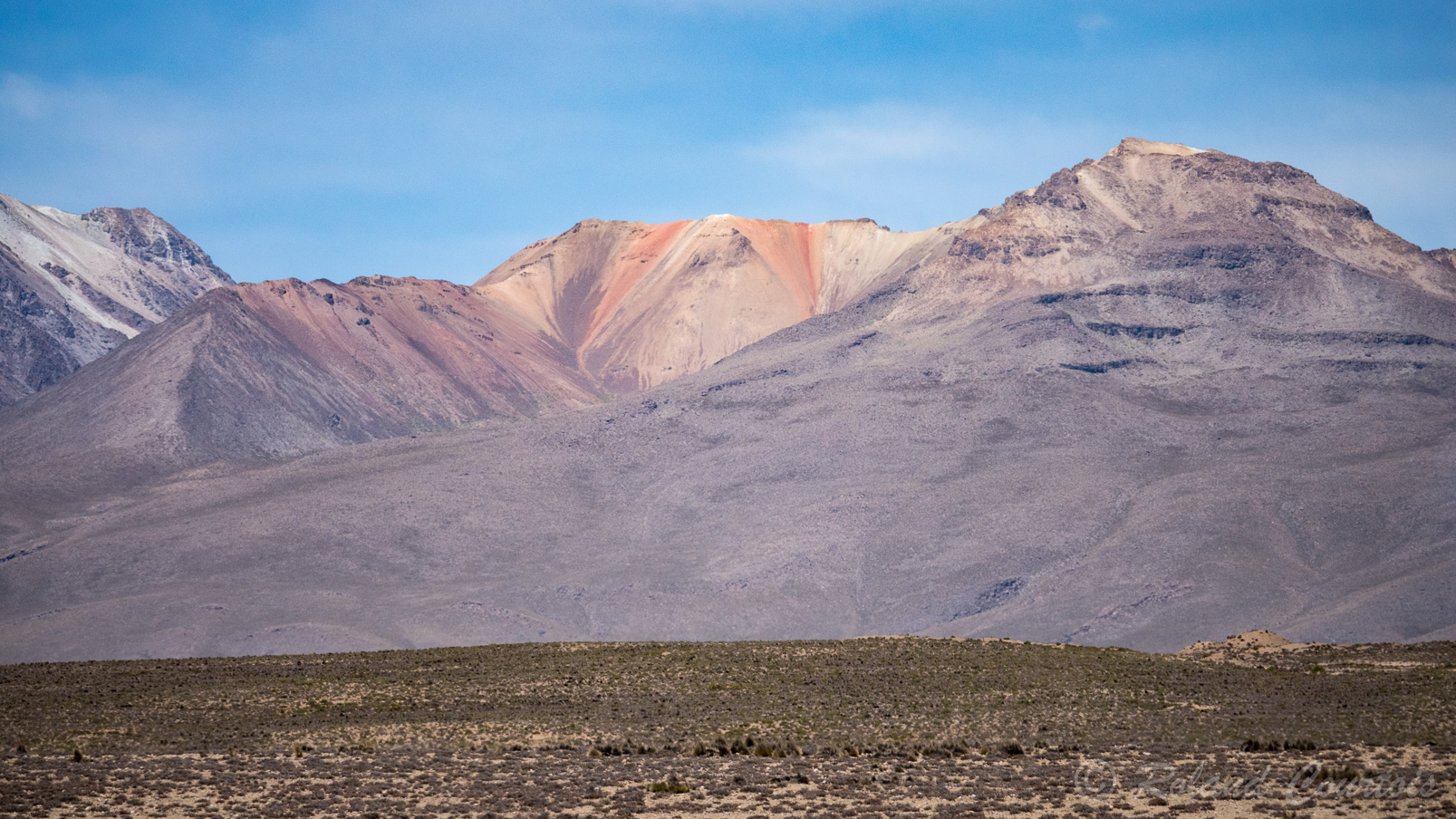 Dans cette région, les volcans de la cordillère des Andes culminent à plus de 5000 m.