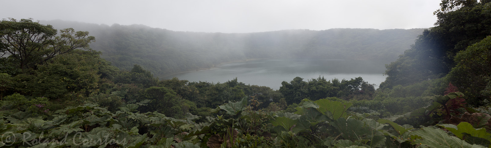 Lac Botos, cratère du volcan Poas