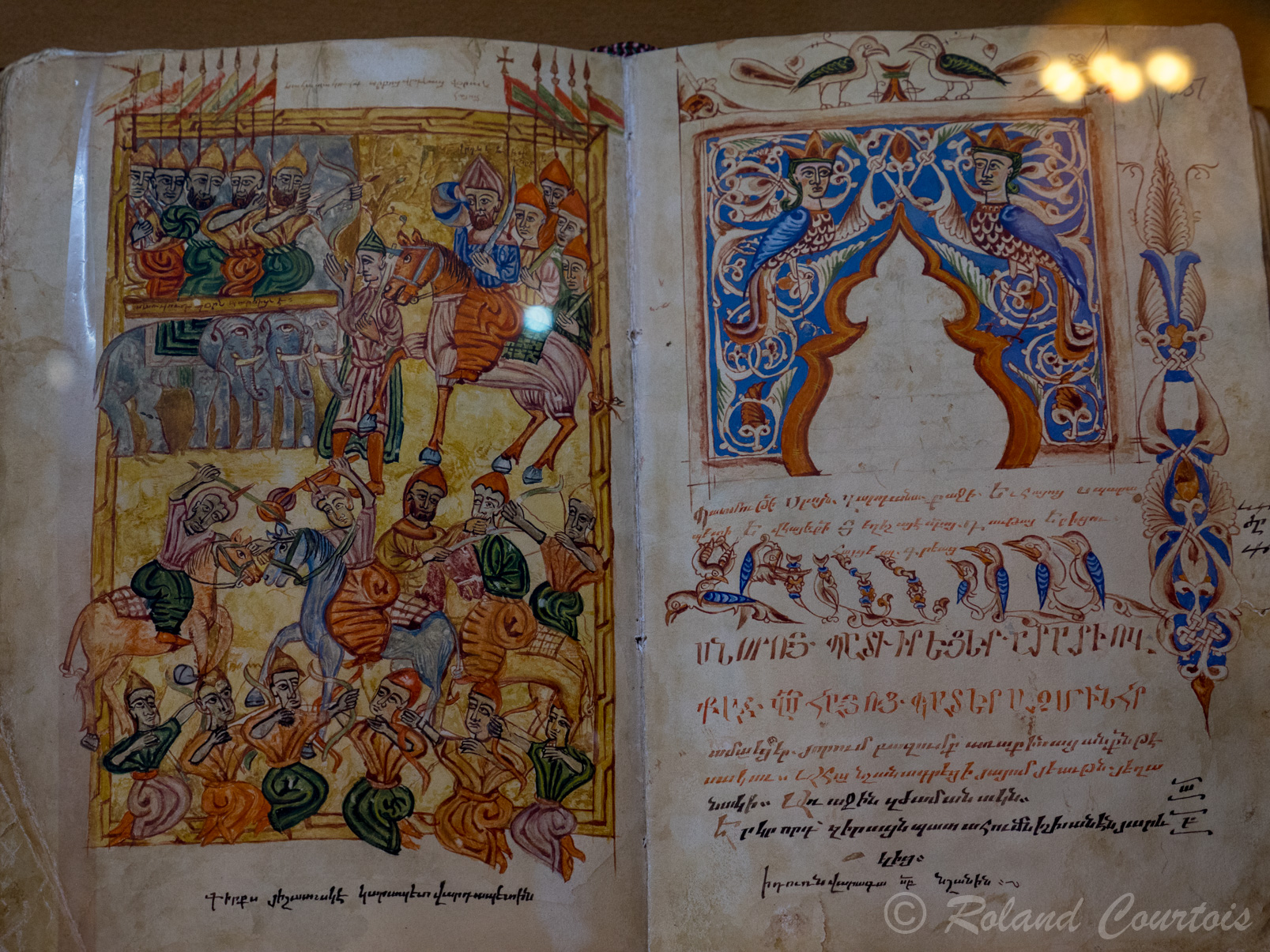 Maténadaran, institut des manuscrits anciens. Les enluminures sont d'une grande beauté.