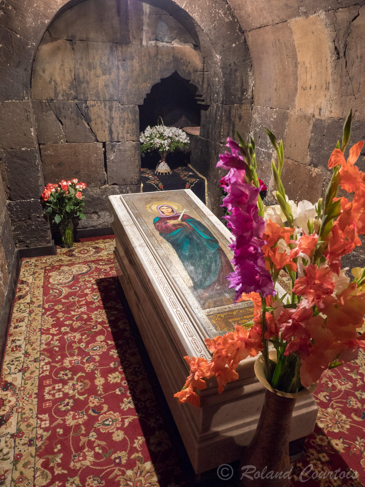 L’église de Sainte Hripsimé date du 7ème siècle et contiendrait les reliques de la sainte.