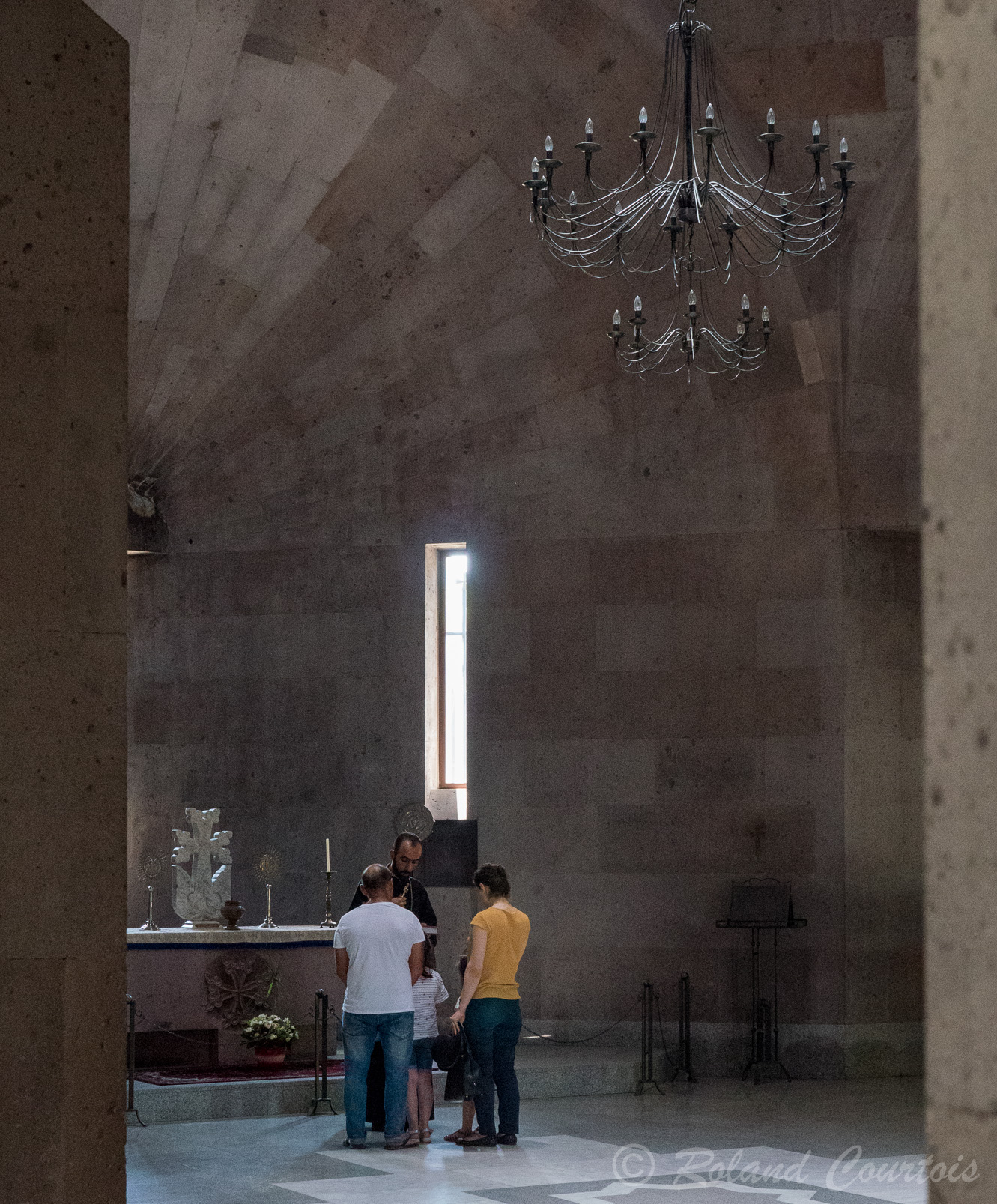 Saint Siège d'Etchmiadzine. Le baptistère moderne dans le style ancien.