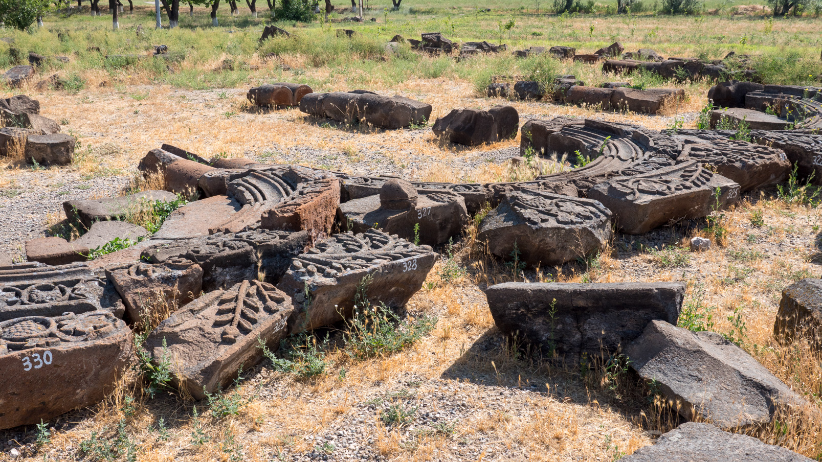 Site archéologique de Zvartnots, 
Impressionnants vestiges d'une église dédiée à Saint-Georges.