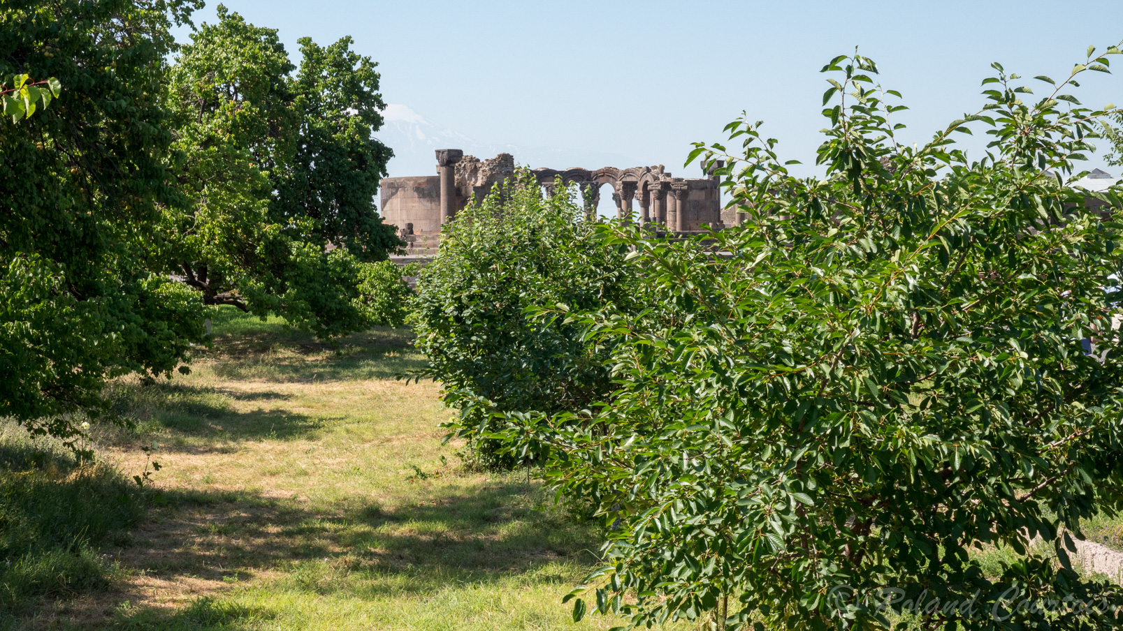 Site archéologique de Zvartnots, 
Impressionnants vestiges d'une église dédiée à Saint-Georges.