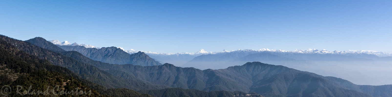 Panorama sur la chaîne himalayenne.