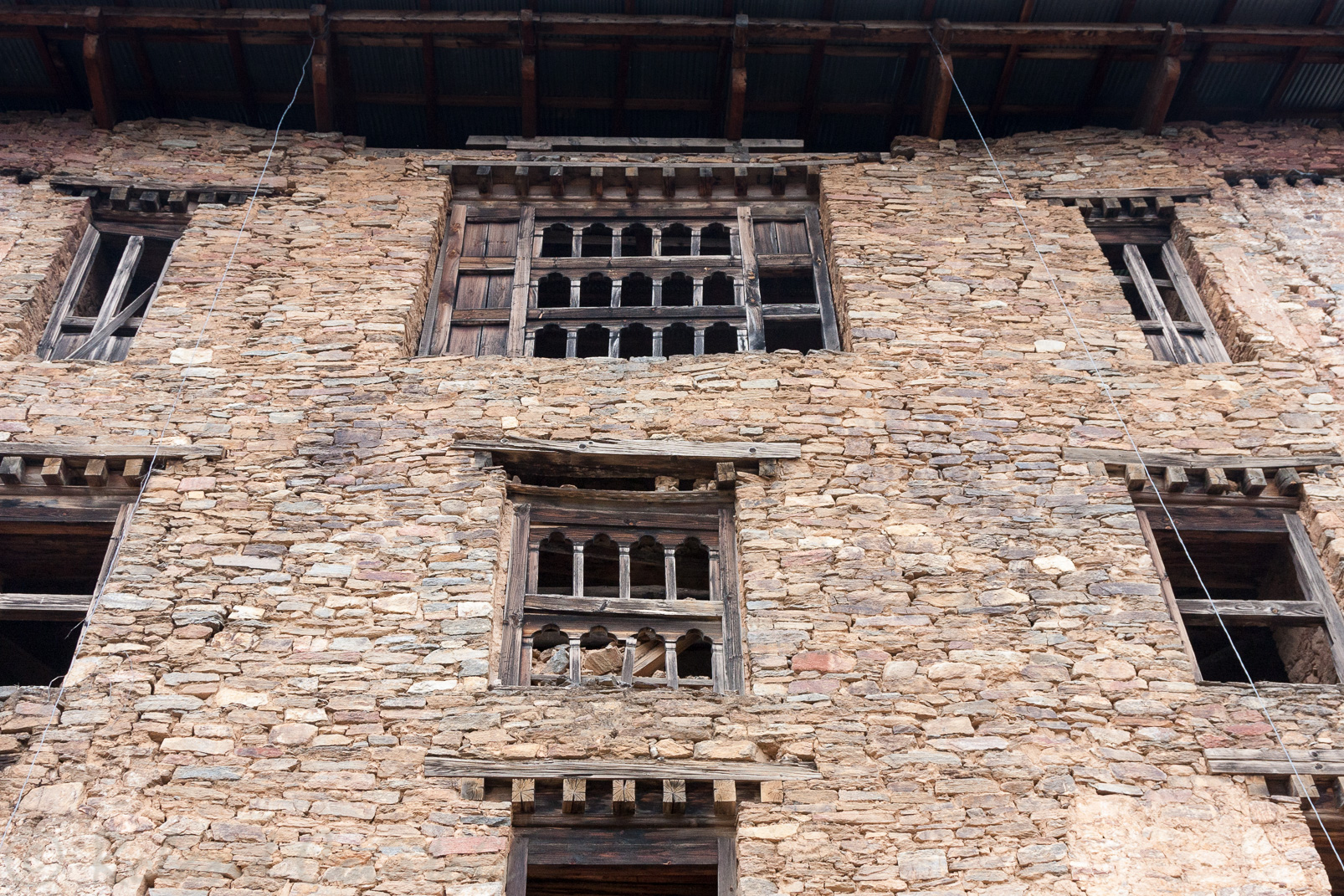 Dzong de Drukgyel. Ce qu'il en reste après l'incendie de 1951.