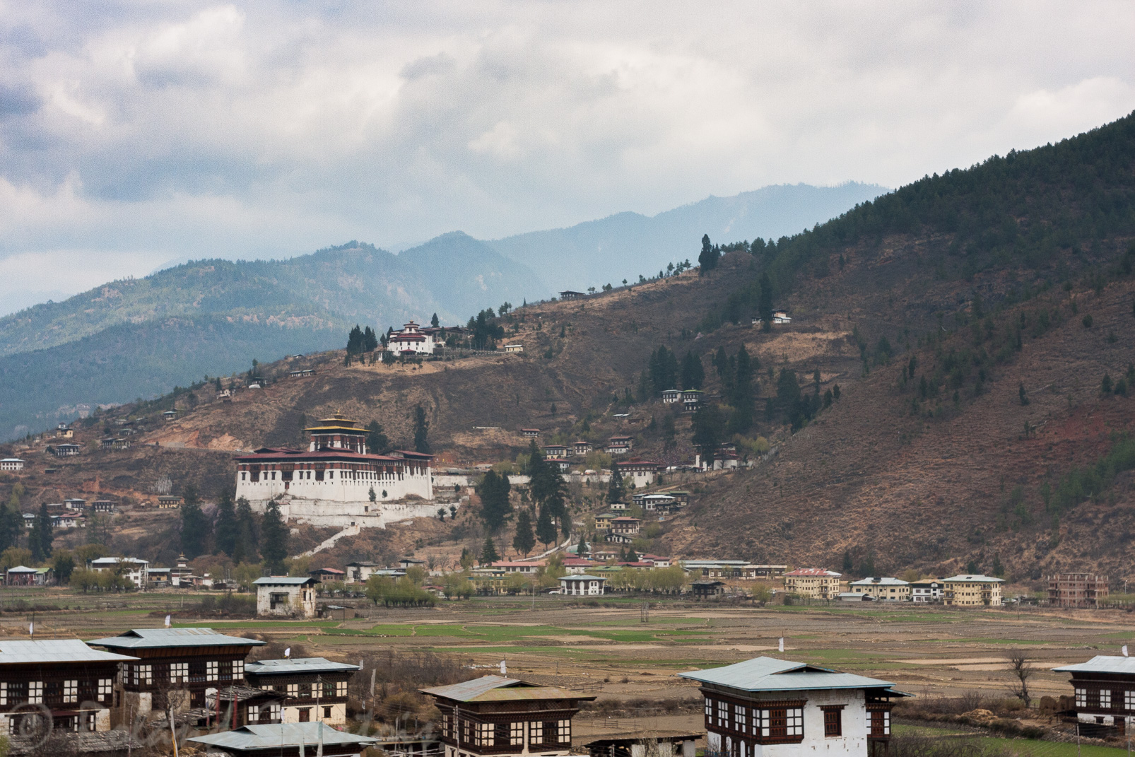 Dzong de Paro et le musée national – « Ta Dzong, la Tour de Guet »