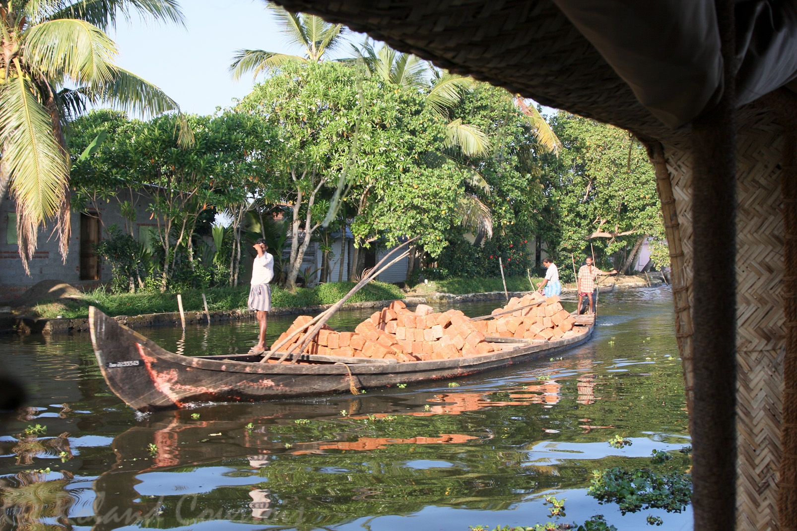 Backwaters: Transport de briques