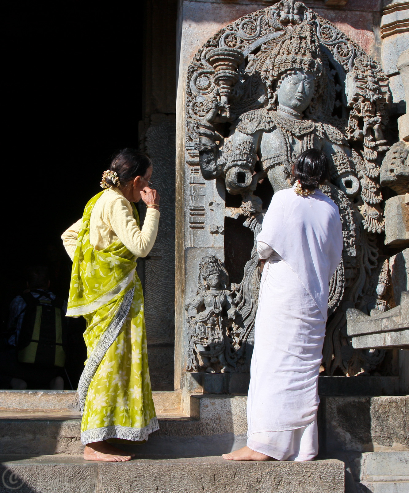 Halebid, temple de Hoysaleswara: Gardien de la porte Sud