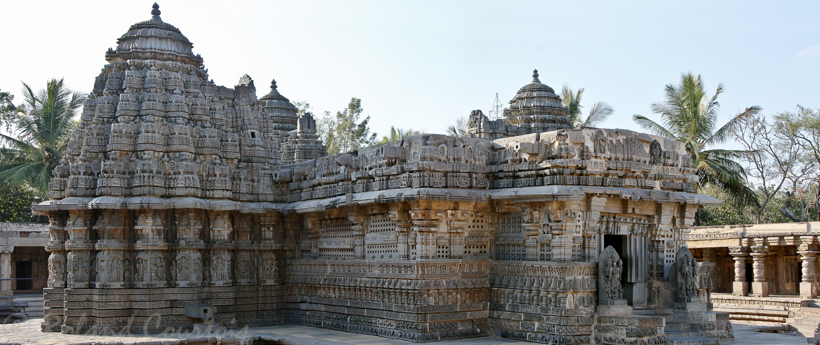 Temple de Somnathpur: un sommet de l'art du Moyen Age (hoysala)