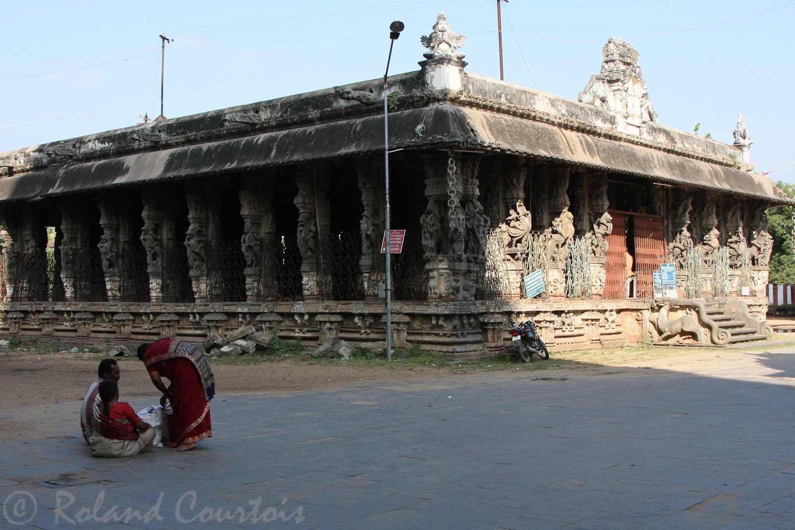 Temple de Varadaraja. Le Mandapa aux 96 colonnes