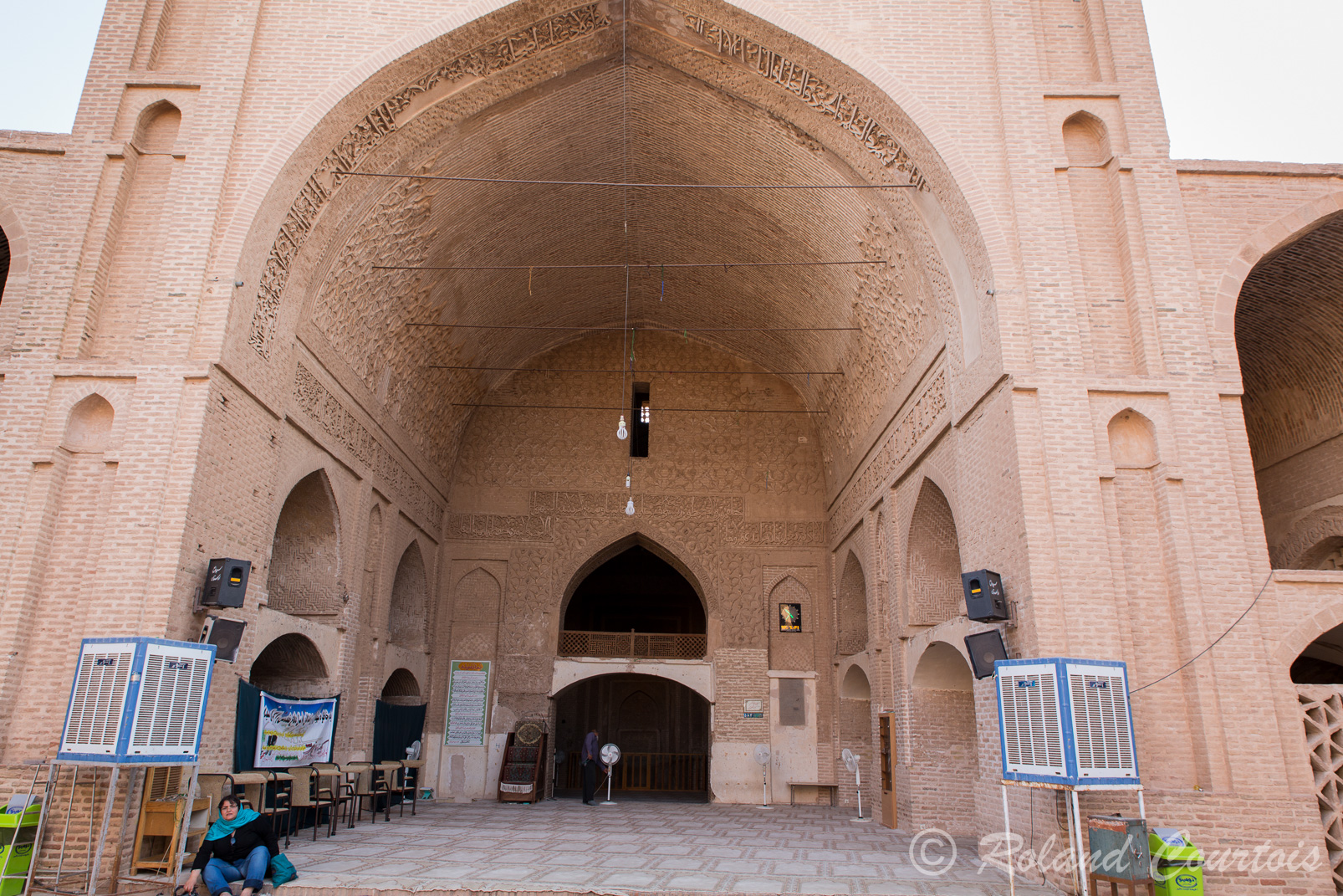 Cette mosquée du Vendredi fut fondée au IXème siècle. C'est l'une des plus anciennes de style persan.