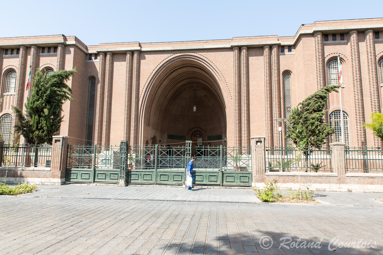 Musée archéologique  de Téhéran, où a été rassemblée la plus grande part des trésors découverts lors des fouilles entreprises dans le pays.