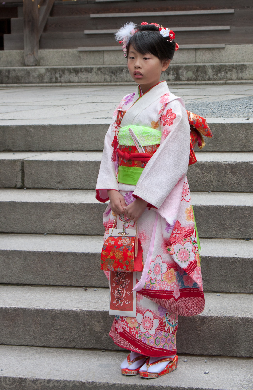 Temple Matsua Taisha, Jeune fille en fête.