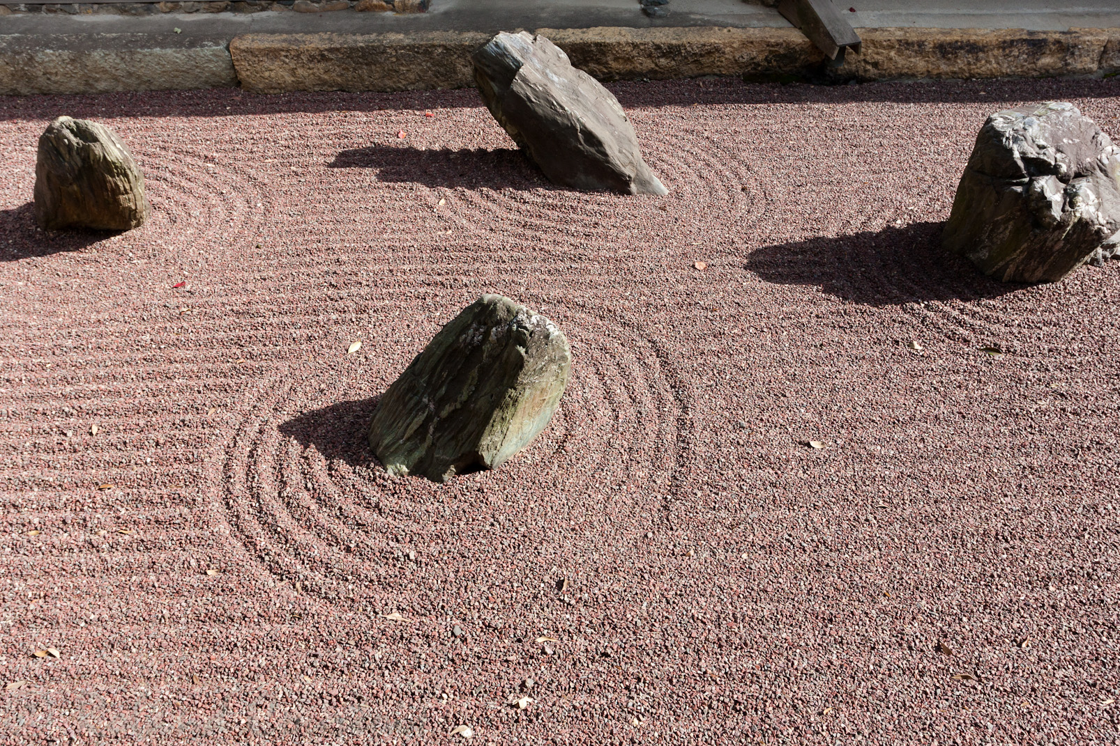 Temple Tofuku-ji, le Ryogin-an, jardin zen dessiné par Shigemori Mire en 1938.