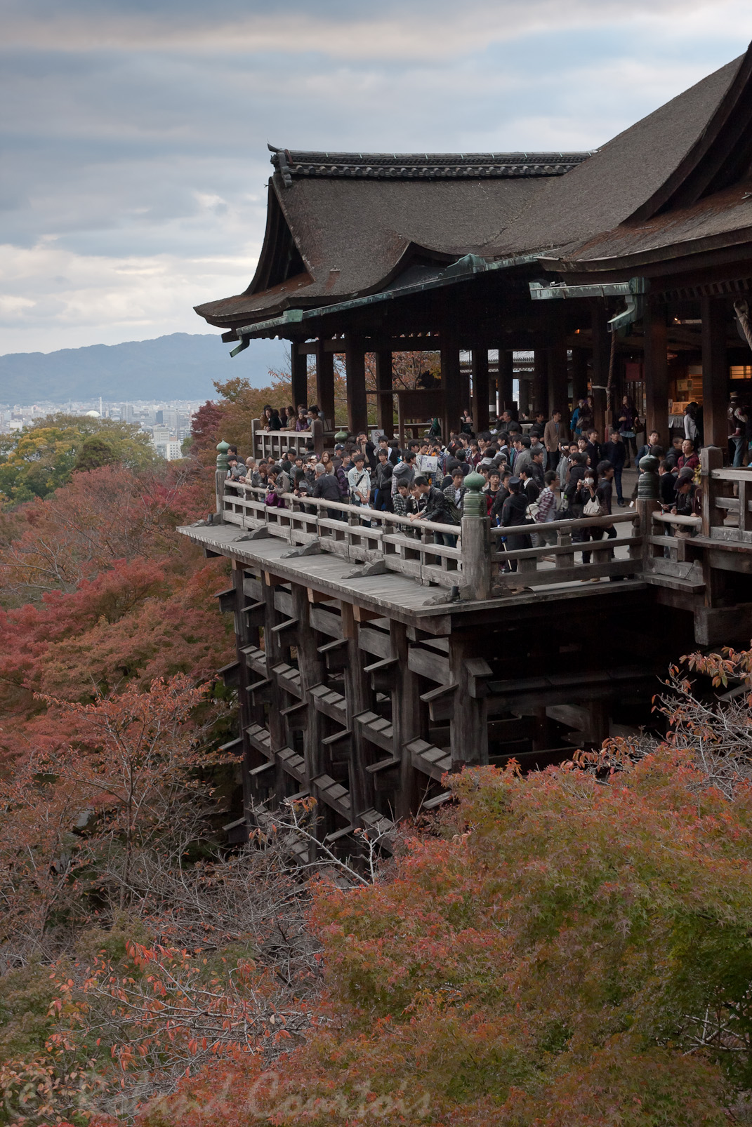 Temple Kiyomizu-dera, en automne.