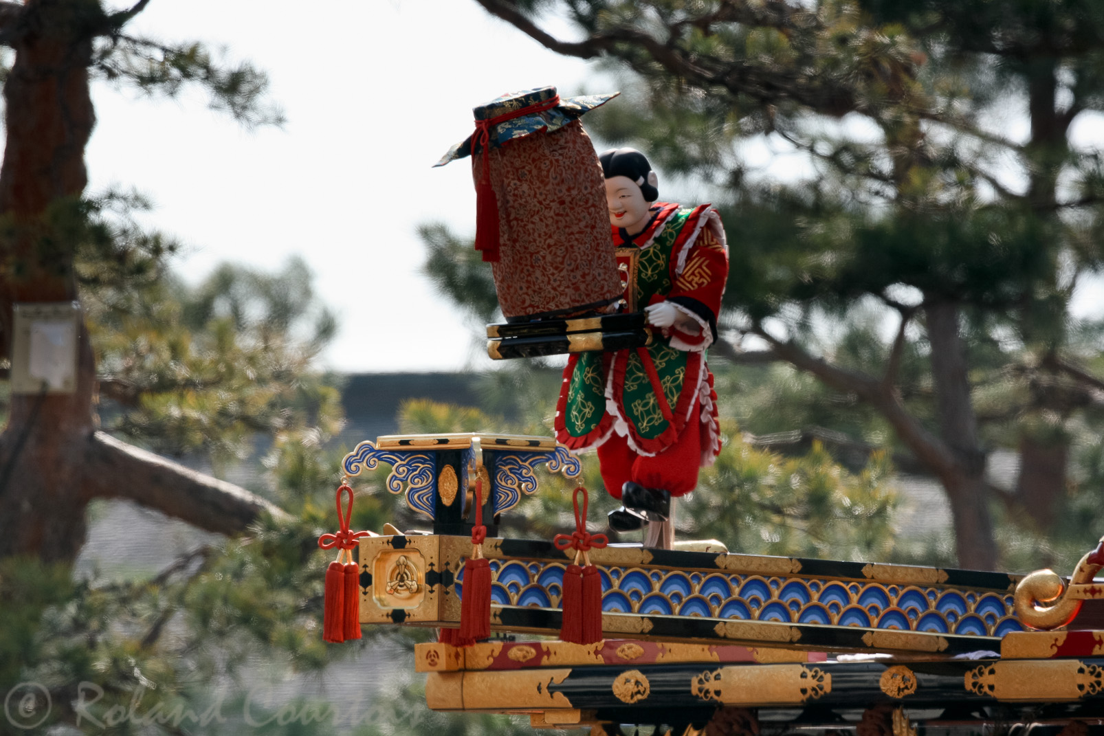 karakuri, marionnette montée sur un des trois chars.