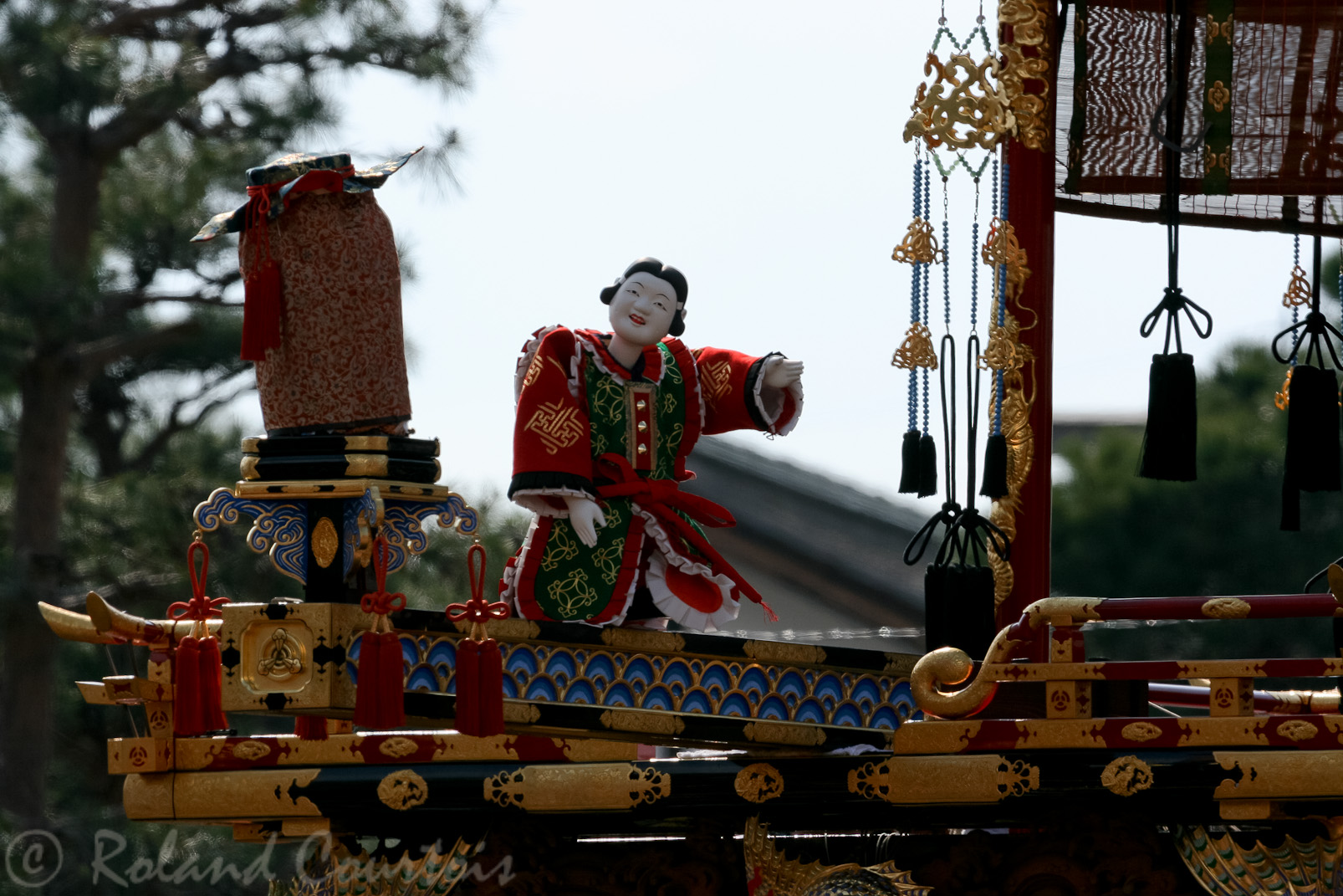 Karakuri, marionnette montée sur un des trois chars.