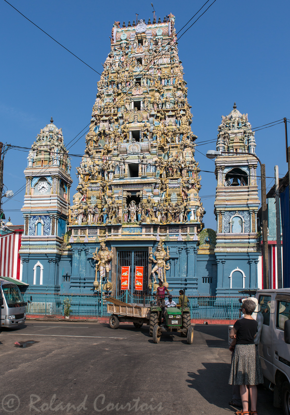 Façade d'un temple hindouiste (Compania Bidia).