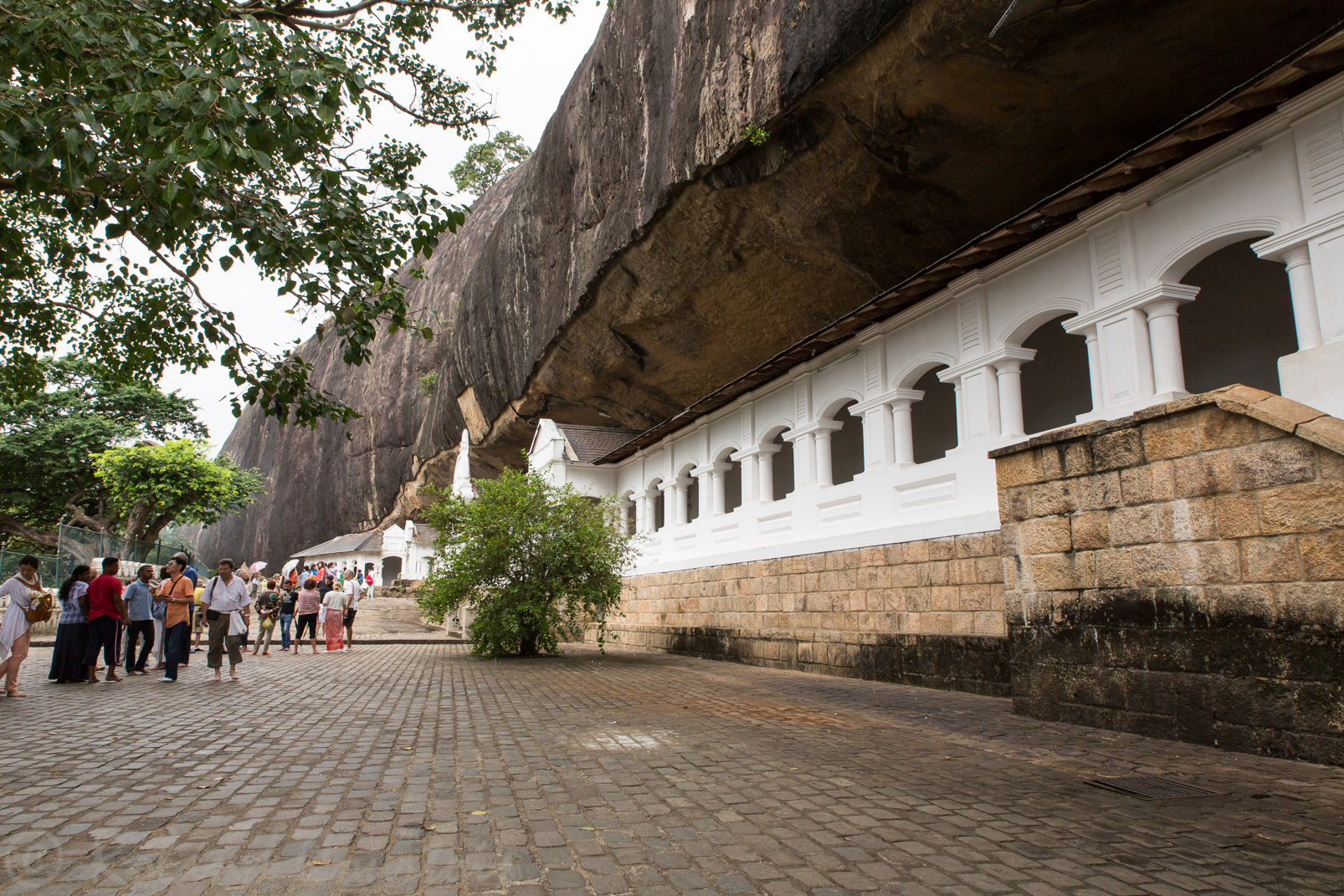 Grottes de Dambulla. cet ensemble abrite 5 temples rupestres.