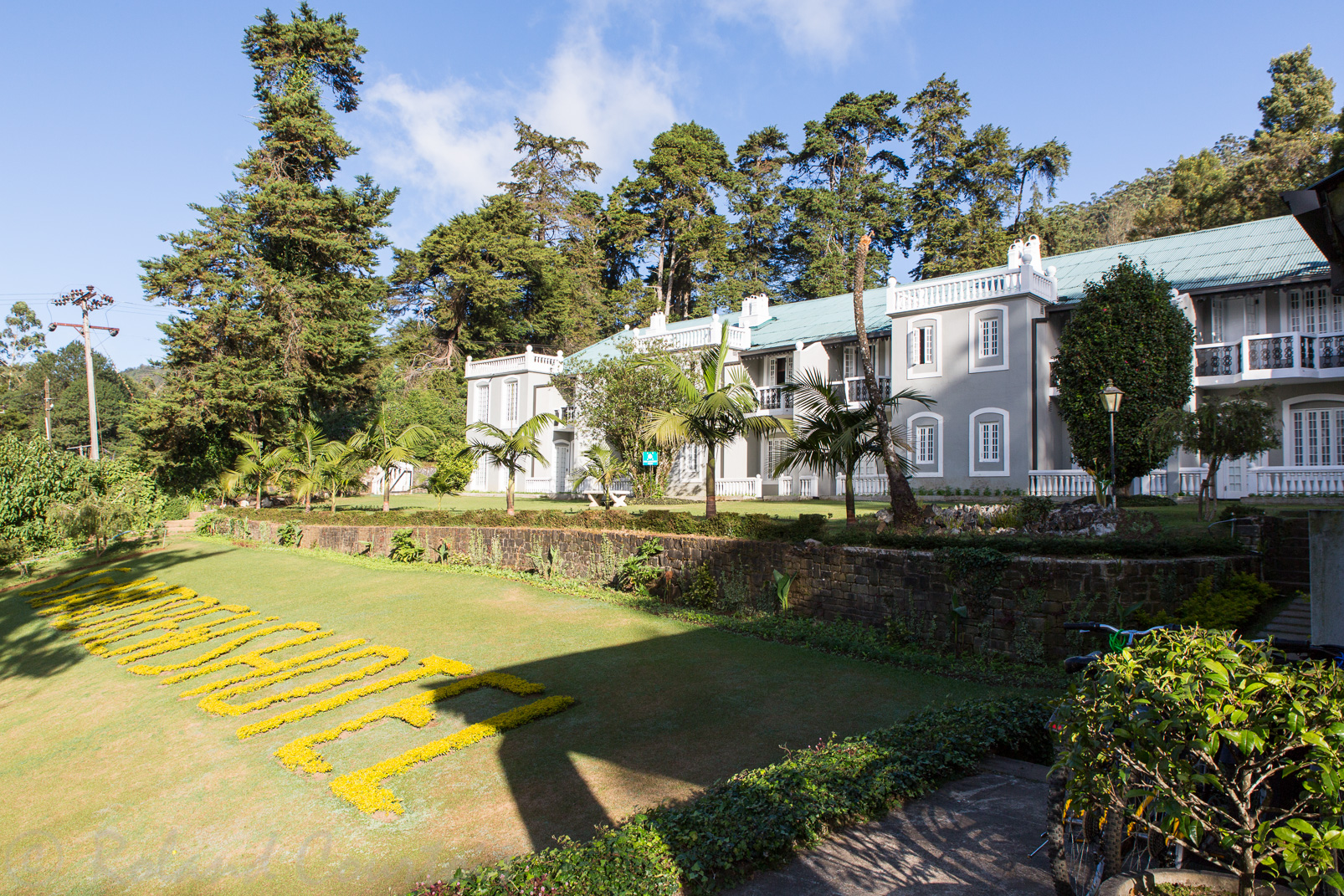 Hôtel San Andrews. Sur une jolie butte qui surplombe le golf, ce manoir géorgien était jadis un club de planteurs. Soigneusement rénové, c’est aujourd’hui le plus luxueux des hôtels de style colonial.