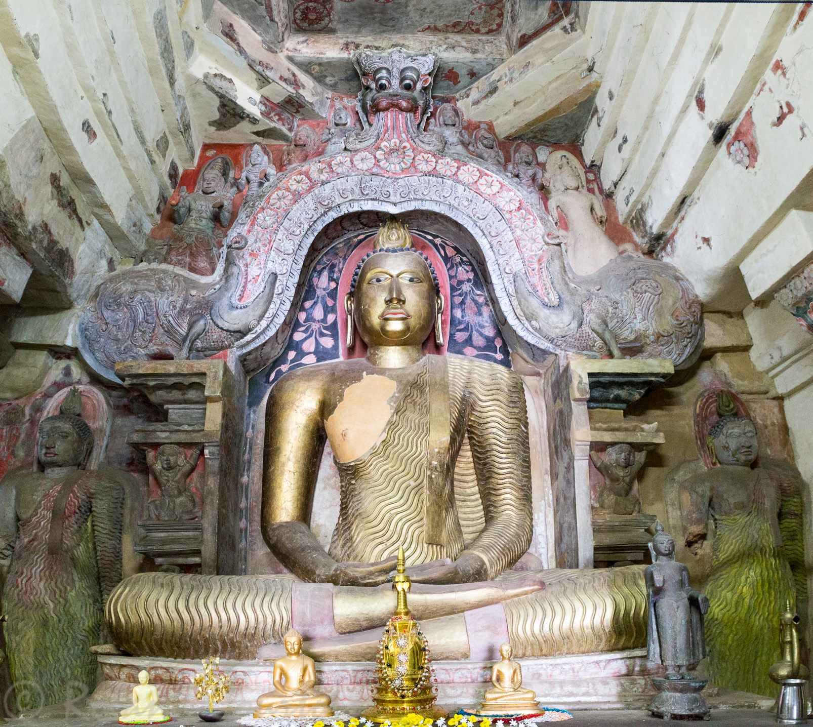 Temple Gadaladeniya.