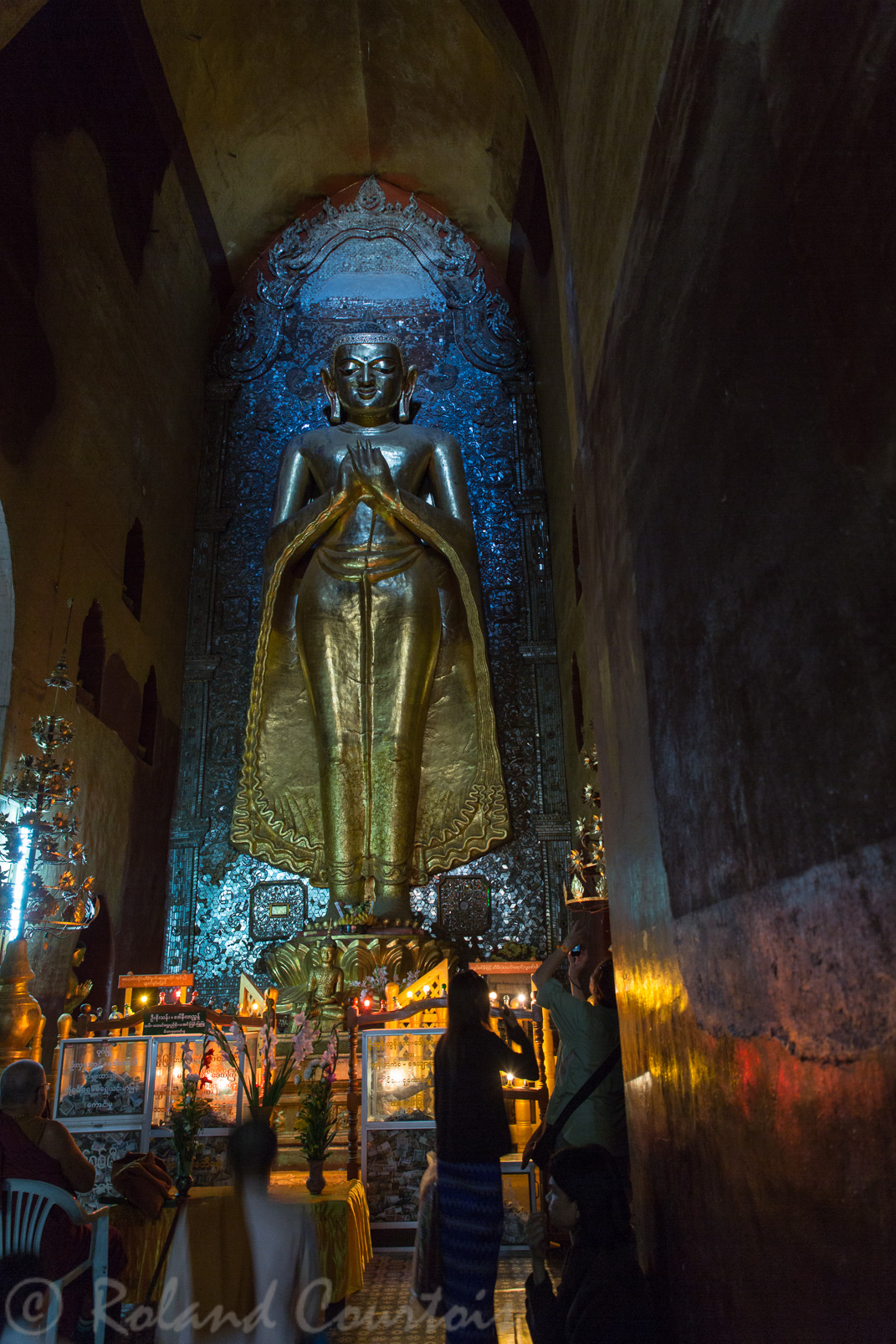 Bouddha tourné vers le sud du temple Ananda.