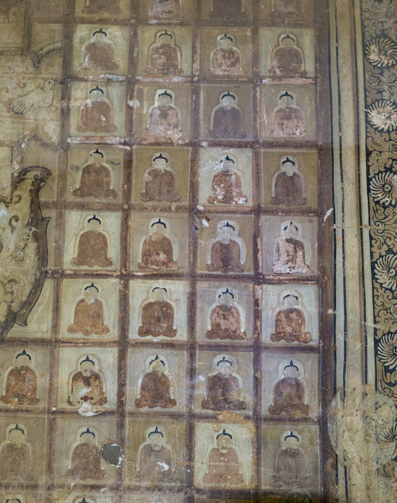 Le temple Paya Thon Zu. Les intérieurs recèlent de superbes peintures murales d’inspiration tantrique et mahayaniste.