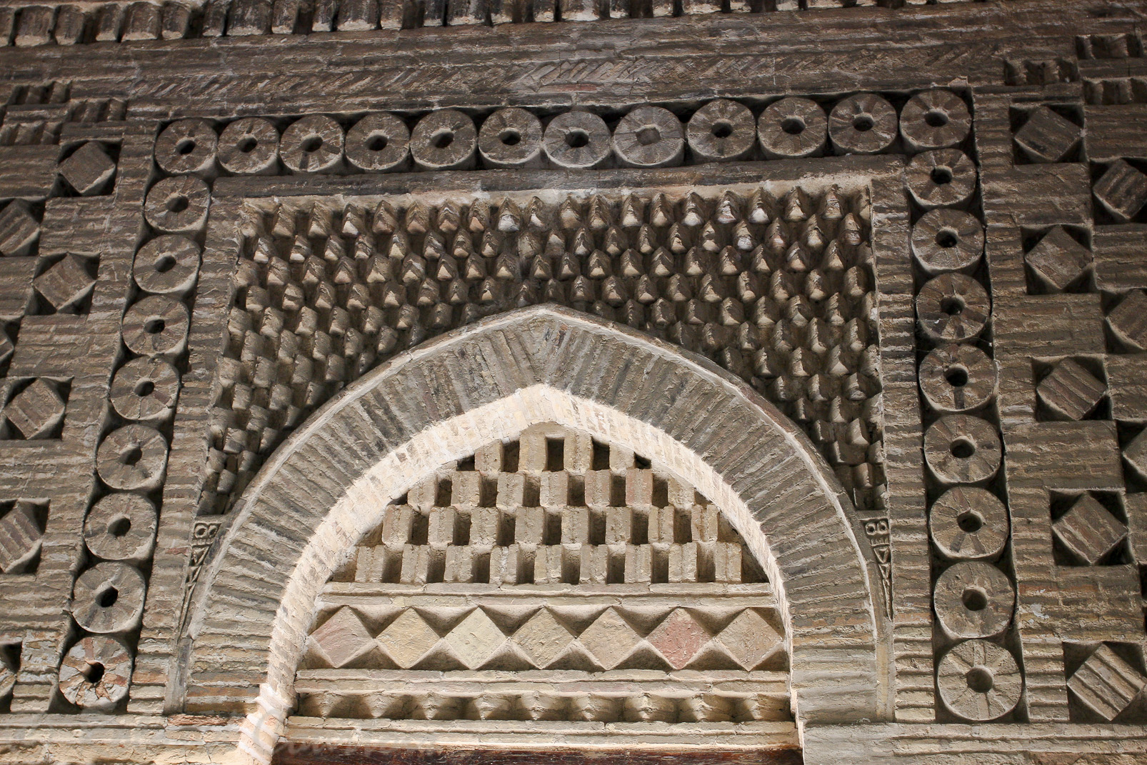 Le mausolée des Samanides. détail de l'intérieur.