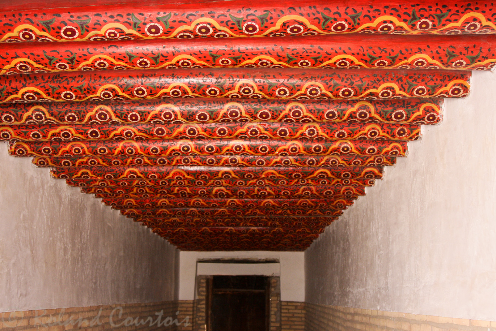 Palais Tach Khaloui : les plafonds sont magnifiquement décorés.