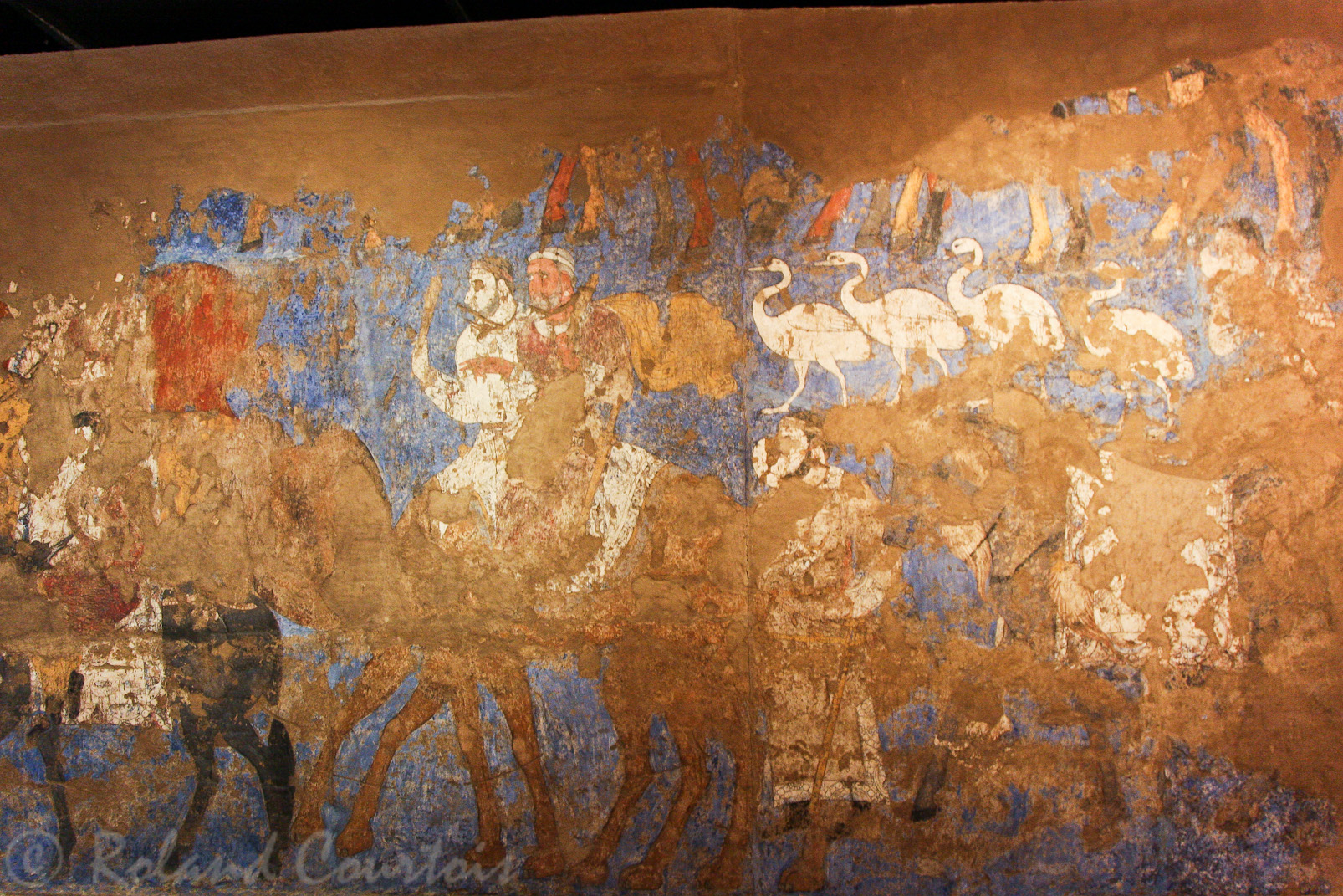 Le musée d'Afrasiab présente une série de fresques du 7ième siècle représentant le récit épique de la splendeur régnant à la cour.