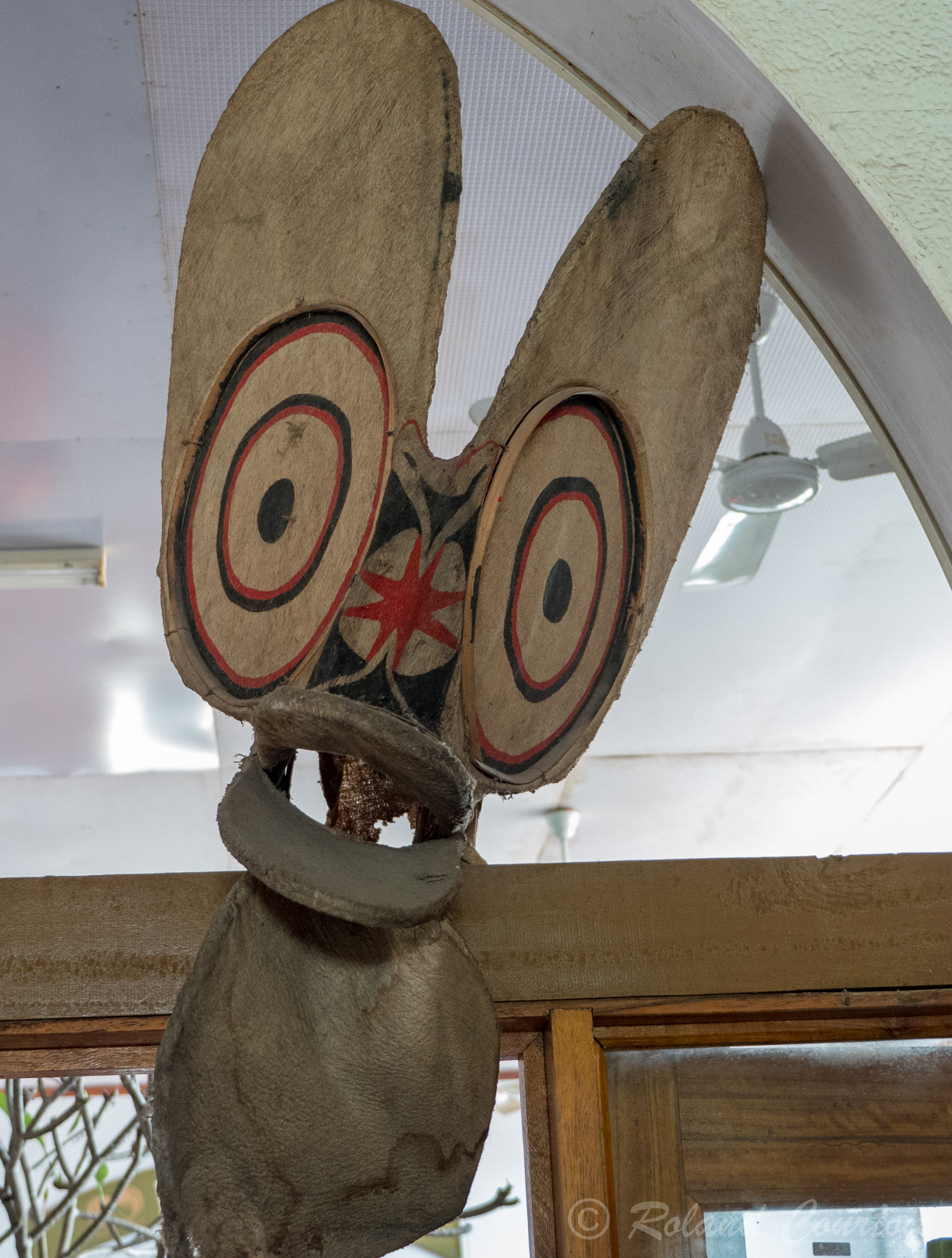 Dans un petit musée, quelques masques utilisés lors des danses traditionnelles.