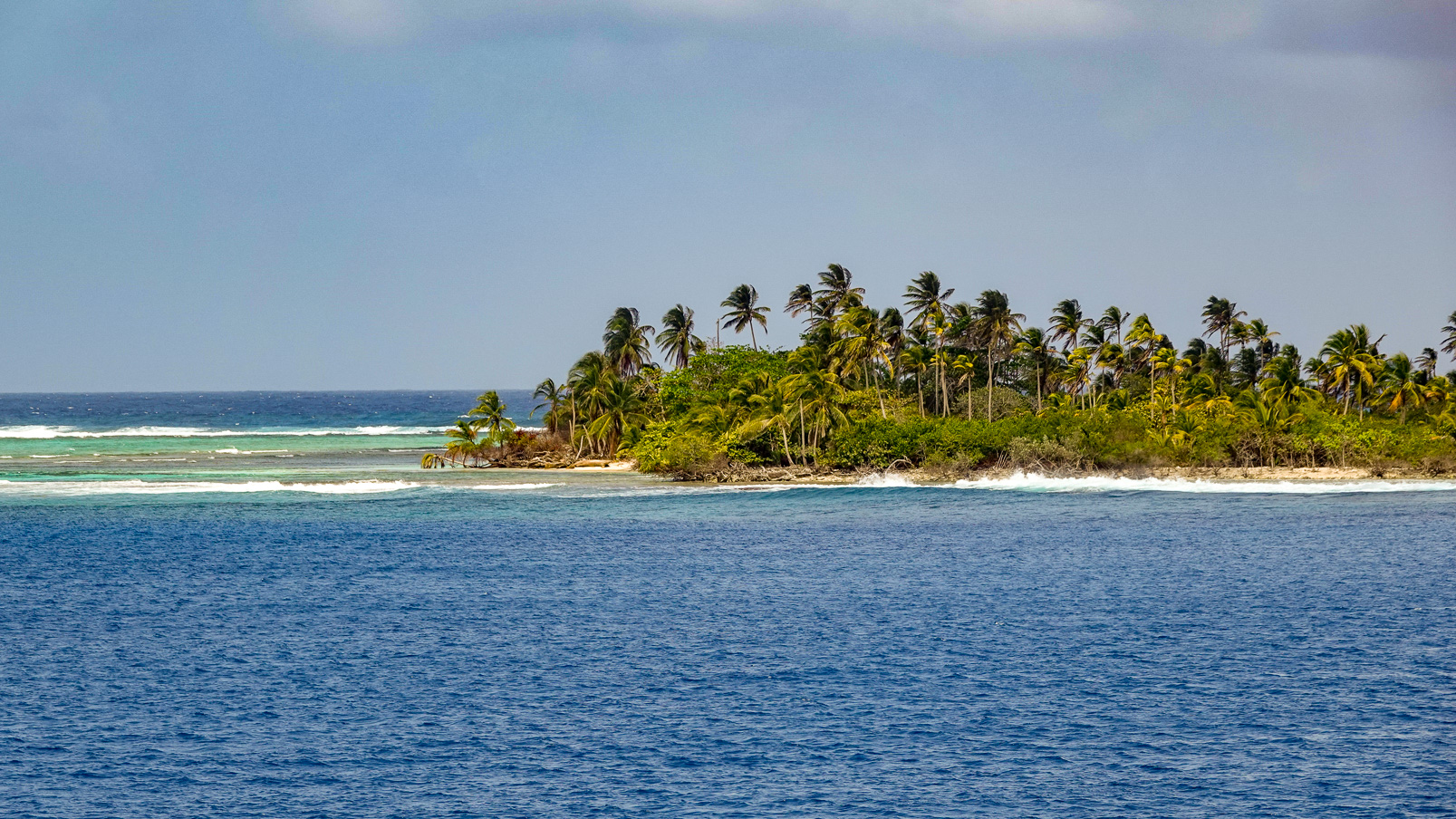 Plus de 300 îlots se répartissent sur près de 300 kilomètres,