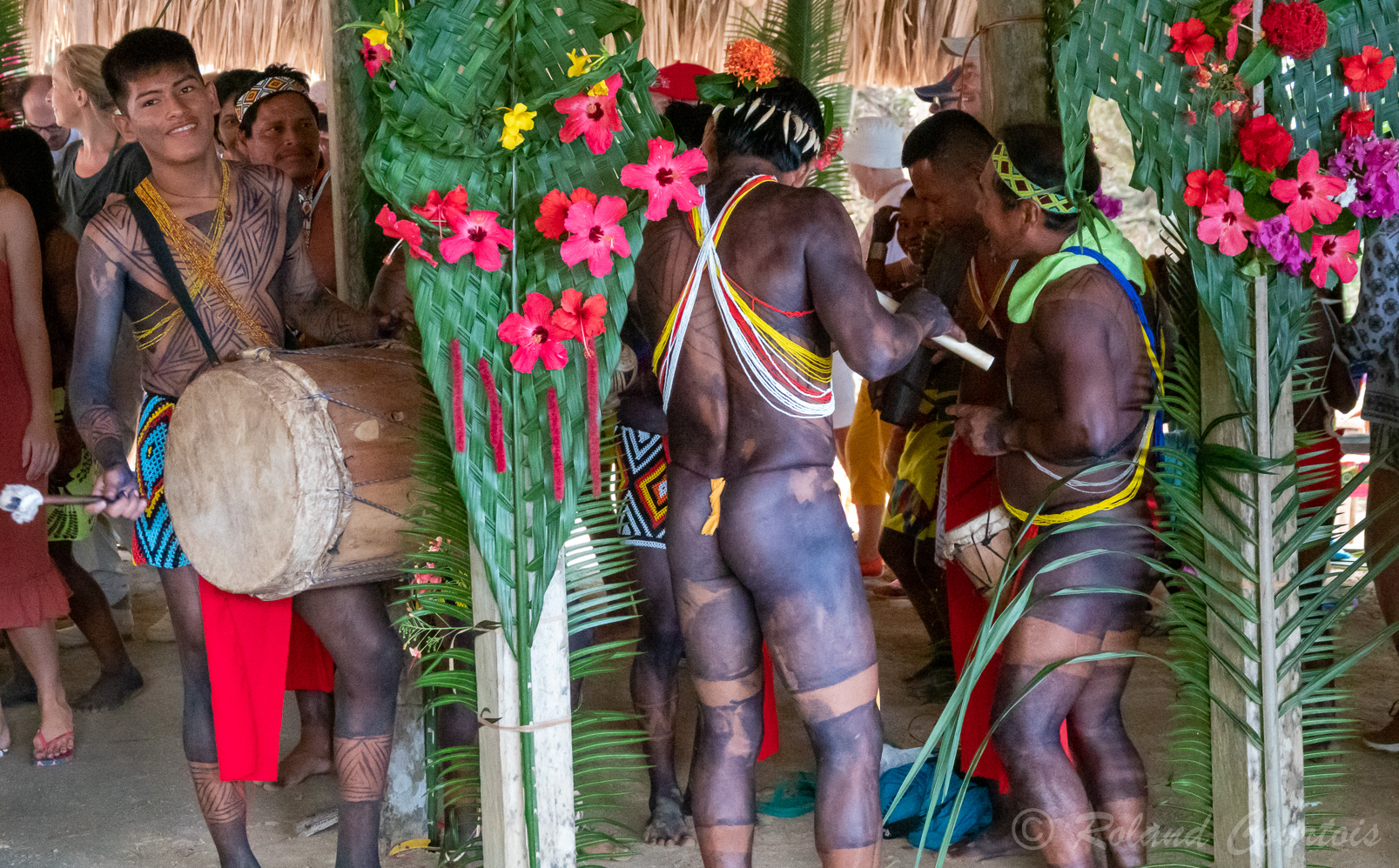 Découverte des Emberas, leurs danses et chants traditionnels