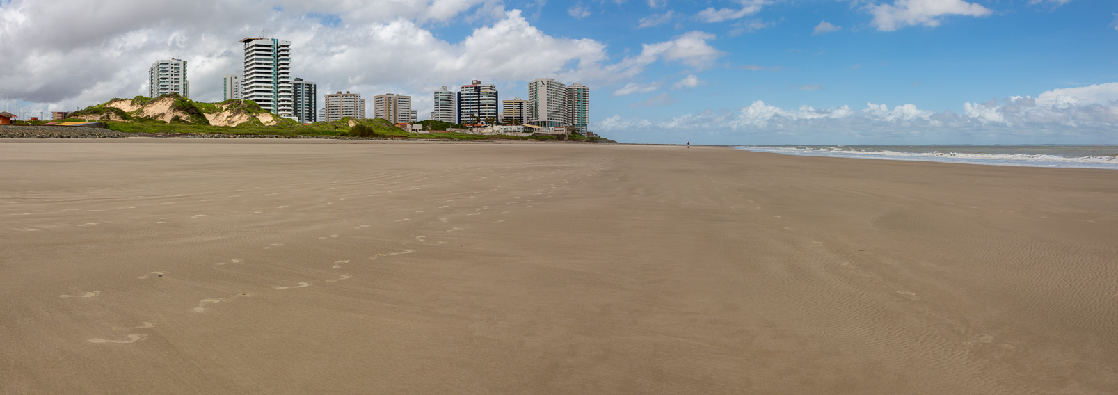 L'immense plage de Sao Luis.