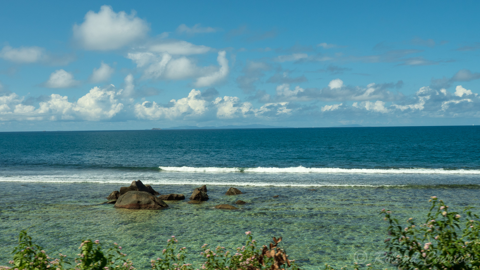 L'Océan Indien devant l'Ile de Mahé.