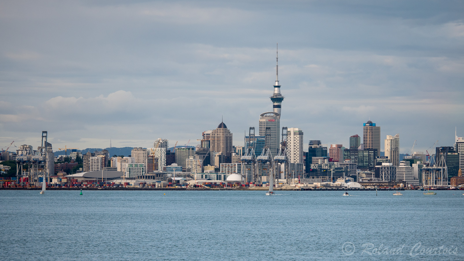 ..... Auckland, ville la plus vaste, ....