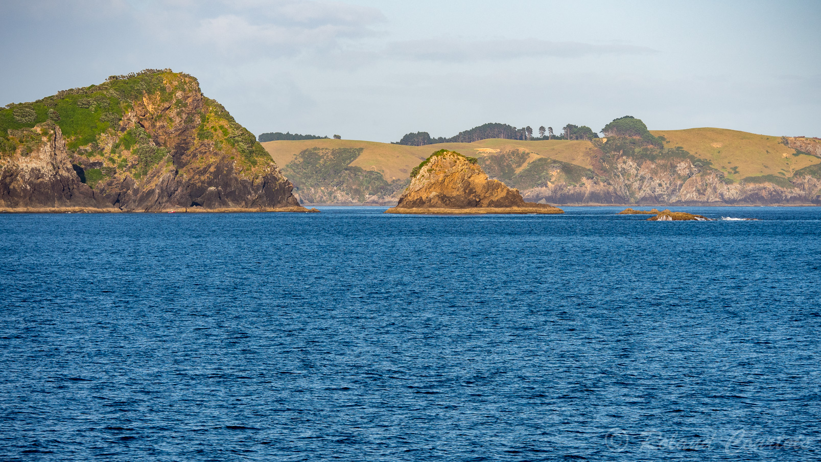 Tout au Nord de la Nouvelle Zélande, la Baie des Iles est un paradis pour les amateurs de sports nautiques