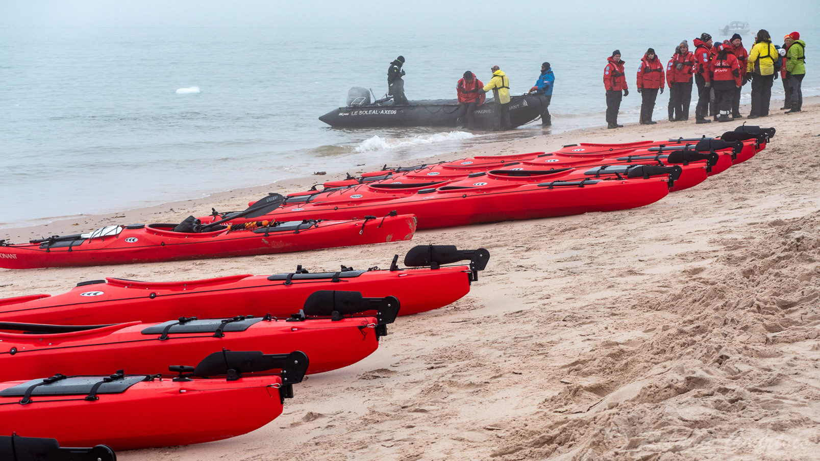Pour la première fois, Ponant organise une sortie en kayak.
