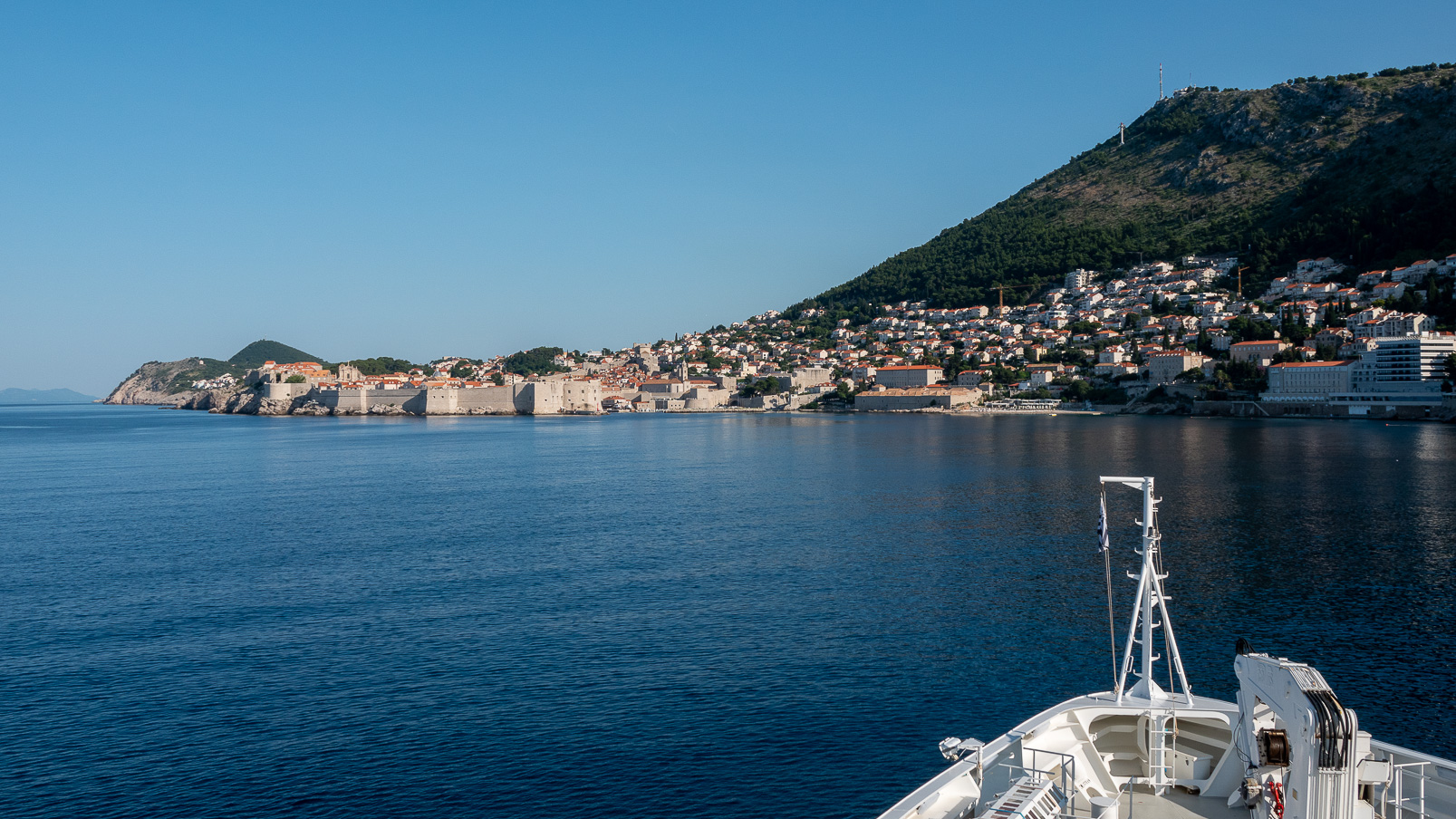 Le Lyrial a jetté l'ancre en face de Dubrovnik.