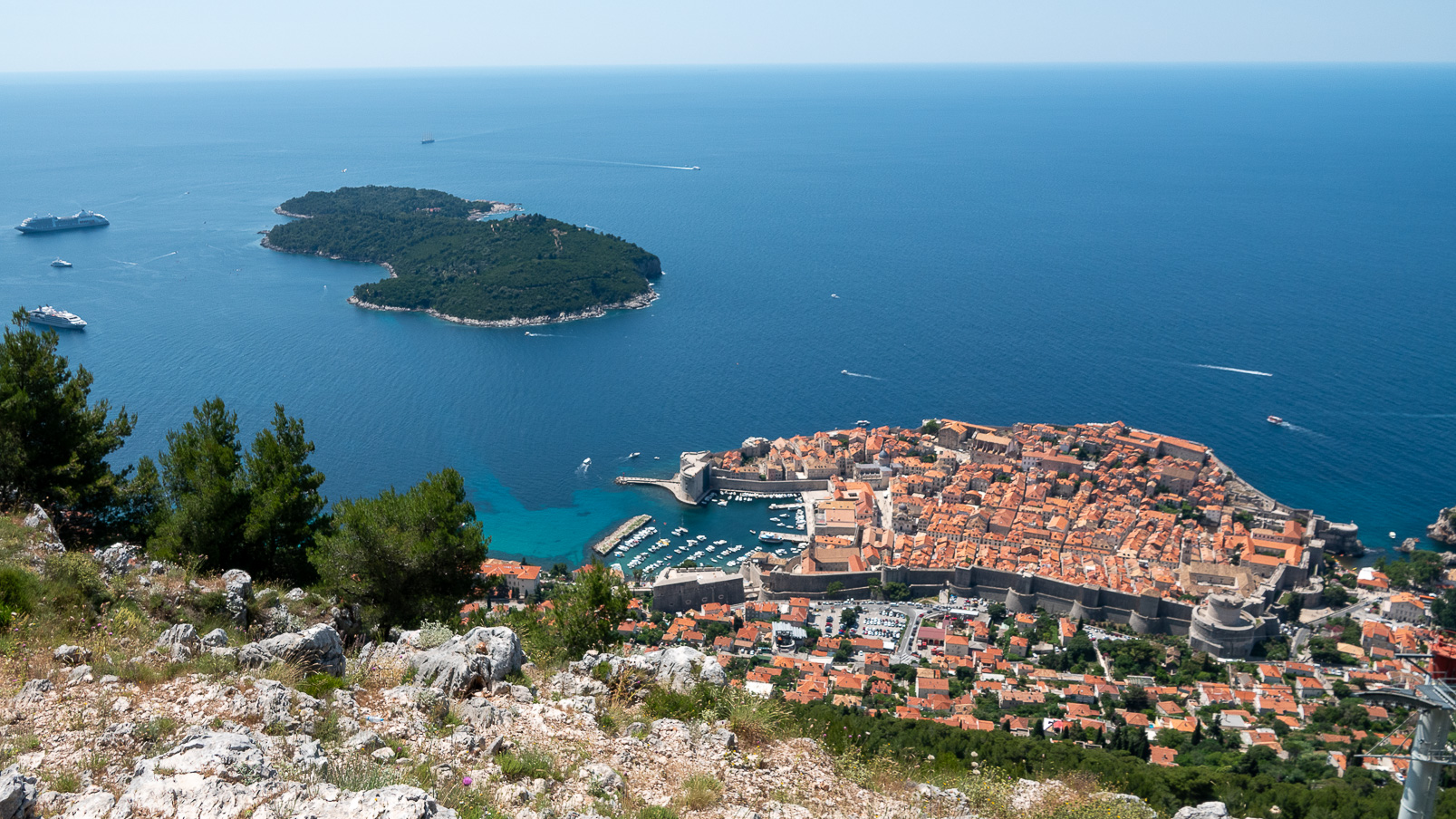 La vieille ville et l'île de Lokrum.