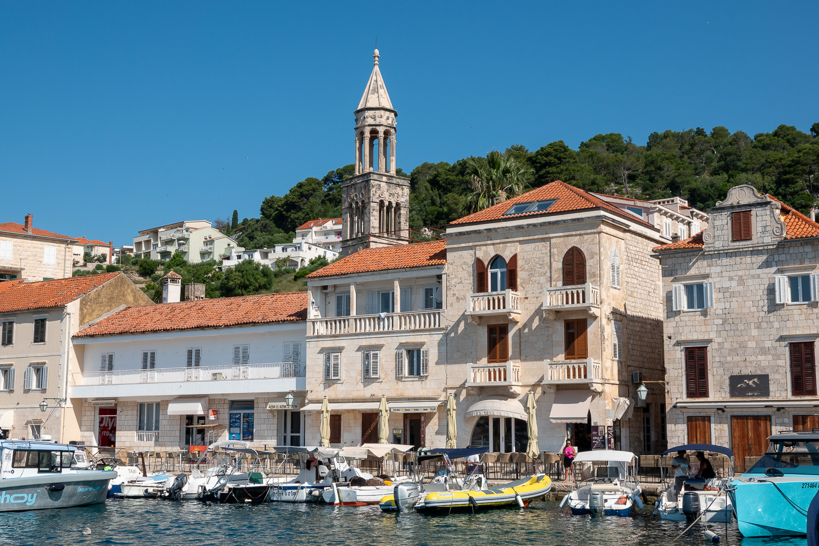 Hvar, une des stations balnéaires les plus prisées de Dalmatie.