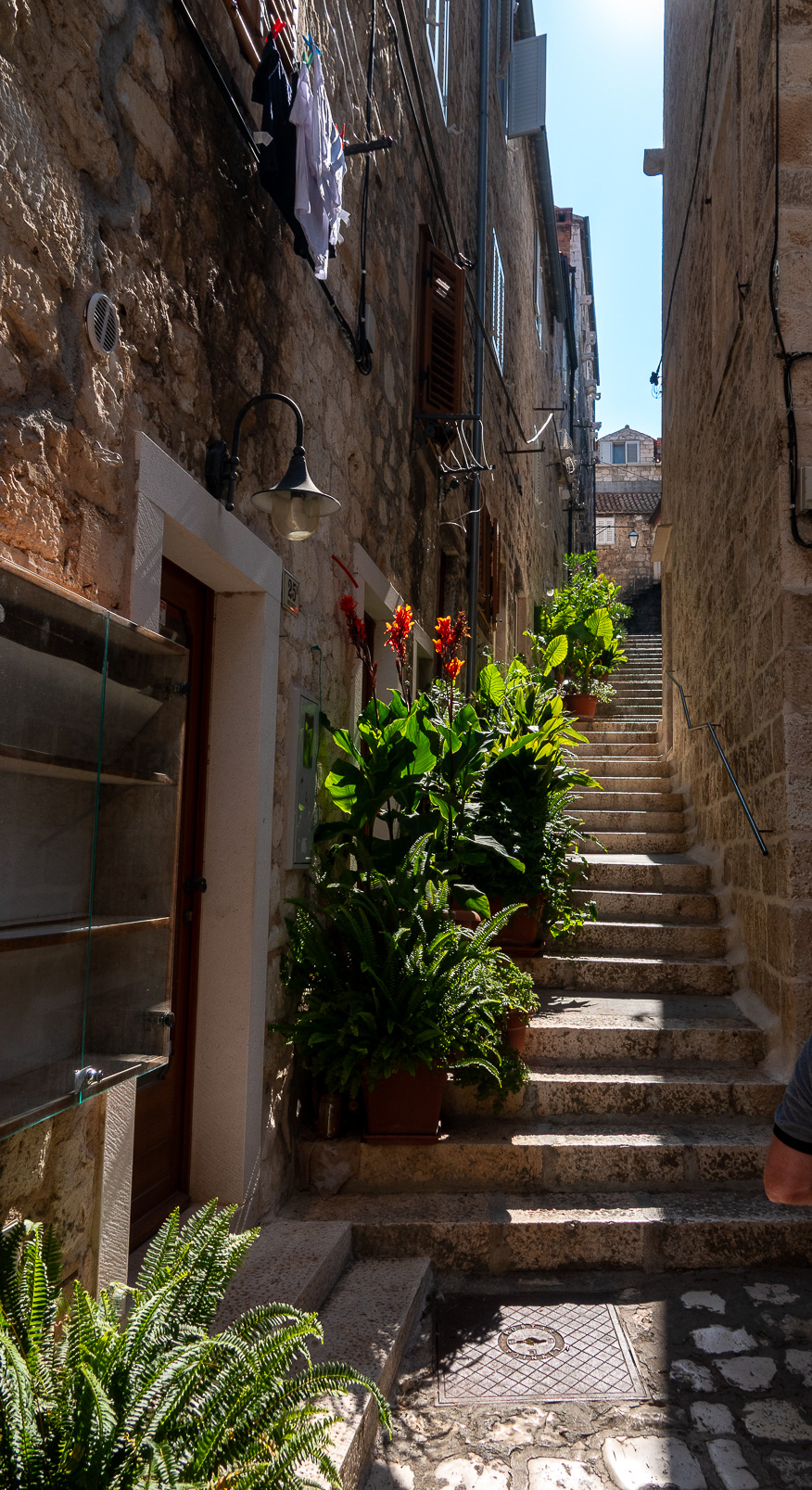 Ruelles étroites de la vielle ville de Hvar.