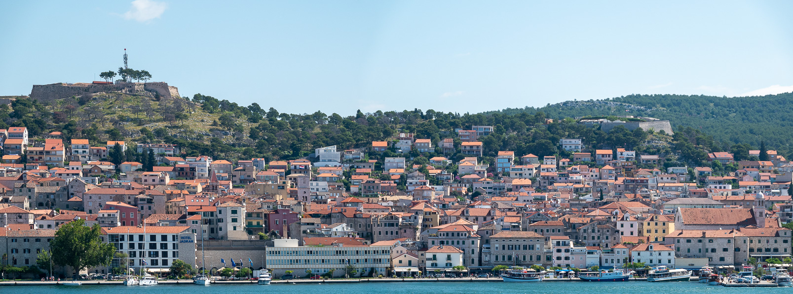 La ville de Sibenik et son fort.