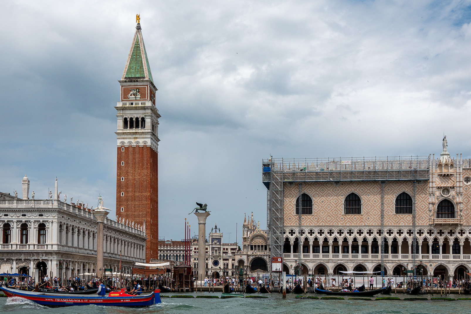 Le Palais des Doges, le Campanile et la place San Marco